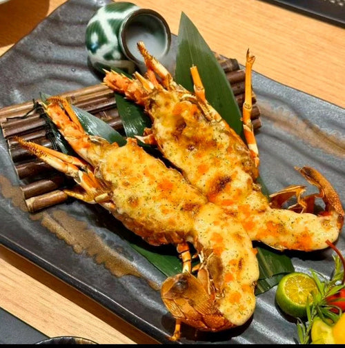 Baked lobster with salt