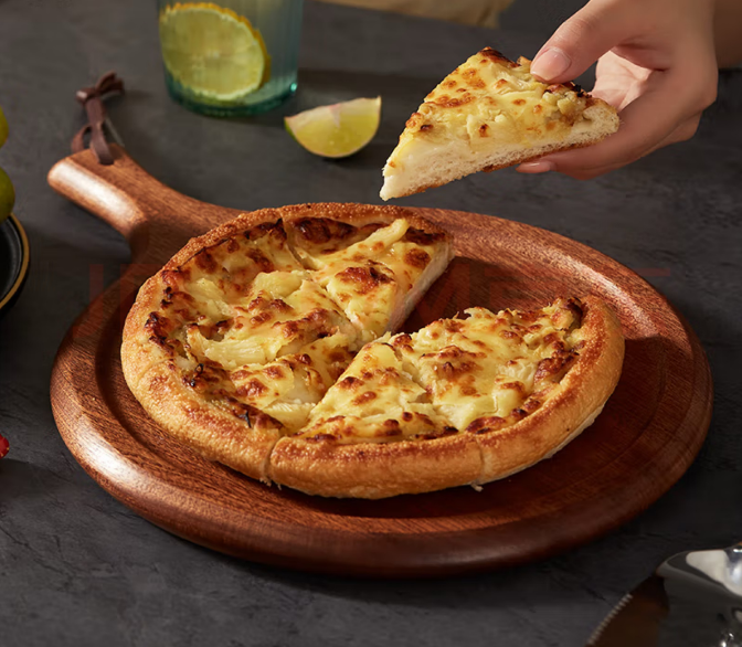 Ultra thin large pizza (2-person meal)